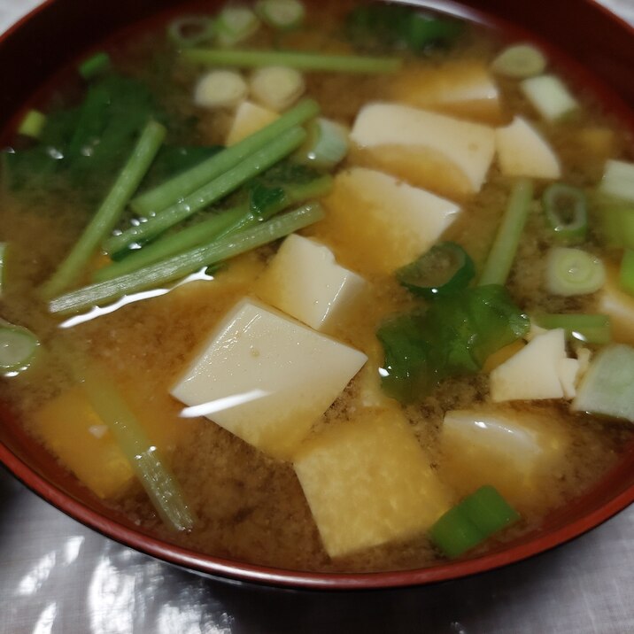 小松菜 豆腐 ネギのお味噌汁